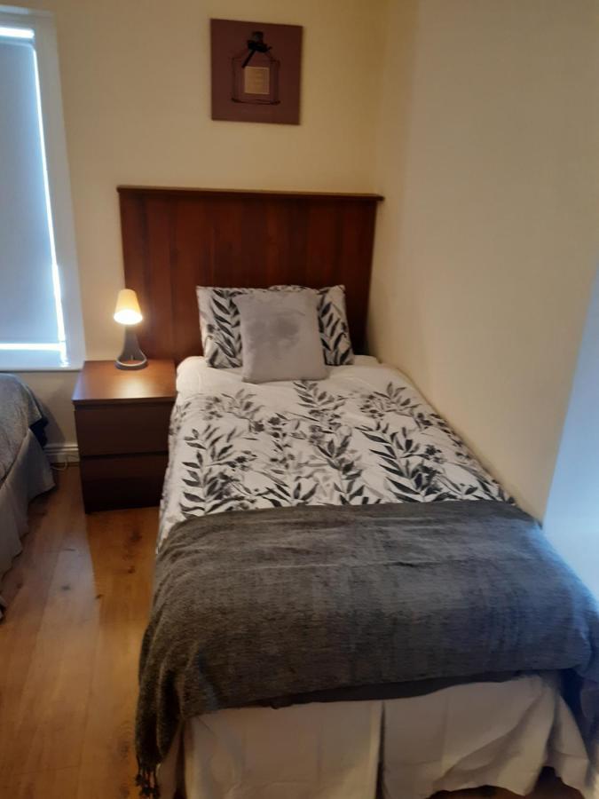 24 Beds In Carrick On Shannon Bagian luar foto