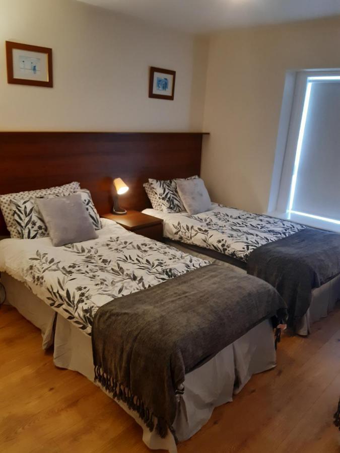 24 Beds In Carrick On Shannon Bagian luar foto