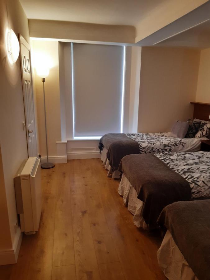 24 Beds In Carrick On Shannon Bagian luar foto