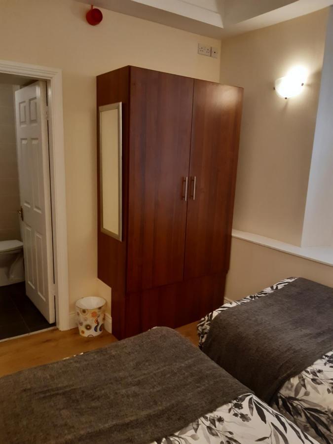24 Beds In Carrick On Shannon Bagian luar foto