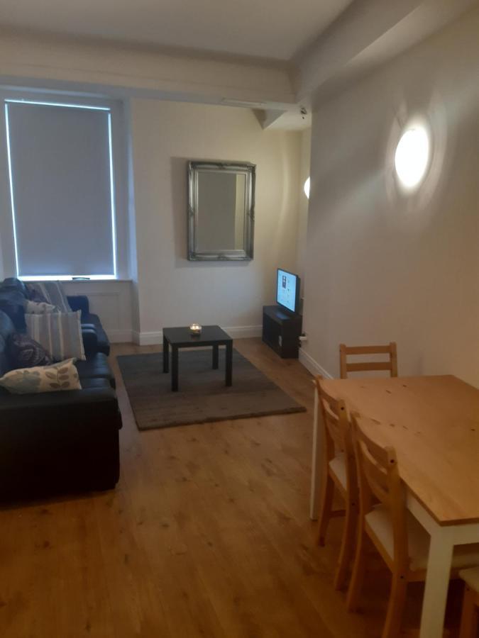 24 Beds In Carrick On Shannon Bagian luar foto