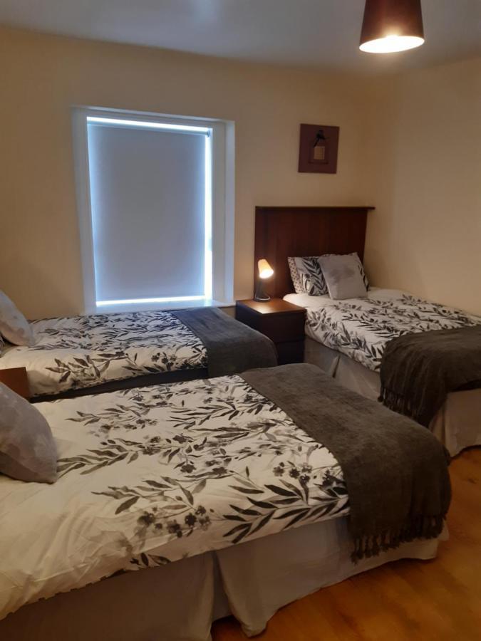 24 Beds In Carrick On Shannon Bagian luar foto