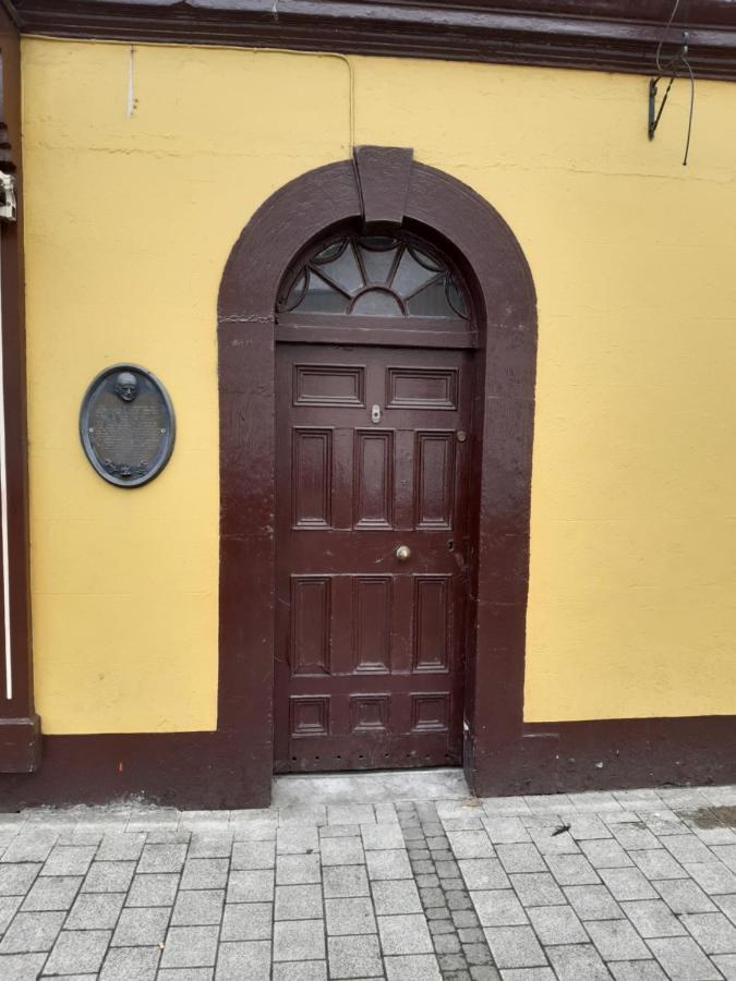 24 Beds In Carrick On Shannon Bagian luar foto